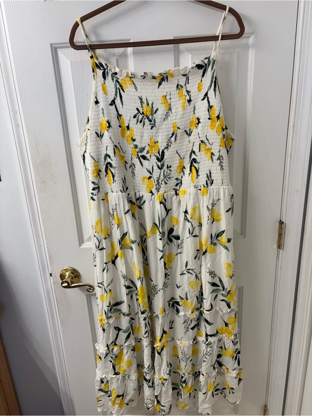 TORRID SZ 4 LEMON DRESS RAYON GUC VERY CUTE